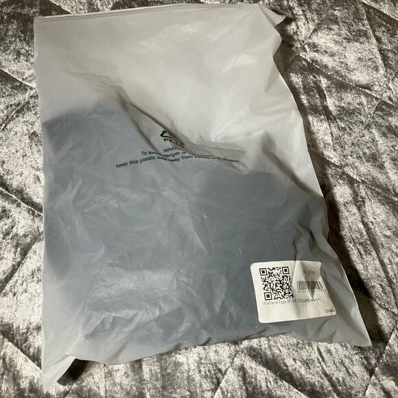 Halara Women's Black Athletic Tank Top Crisscross Design Medium Polyester & Span - Picture 5 of 7